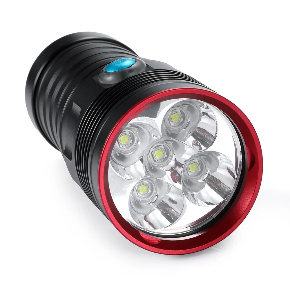 D05 LED Diving Flashlight Black 6000LM