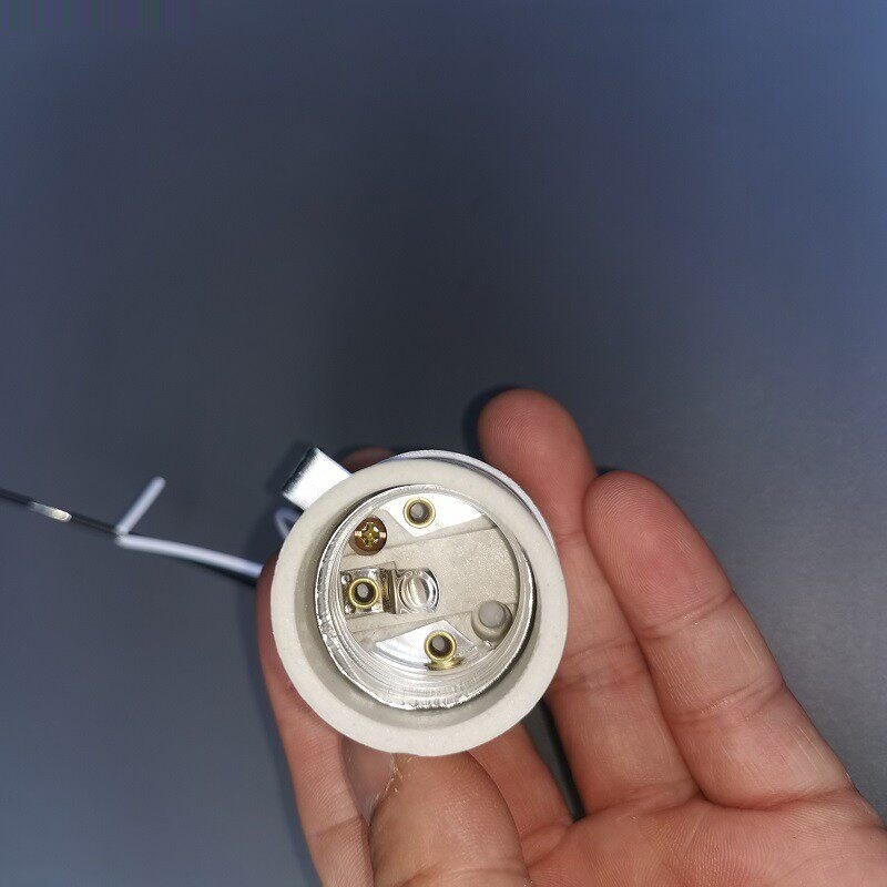 E27 Ceramic Lamp Holder Copper Contact Structure